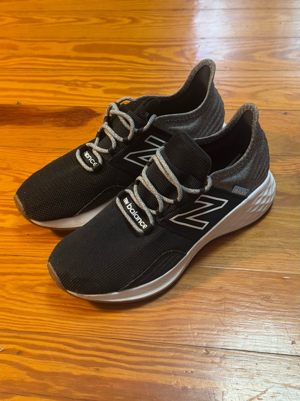 New Balance Fresh Foam Roav Black Gray White Breathable Running Shoes boys 5